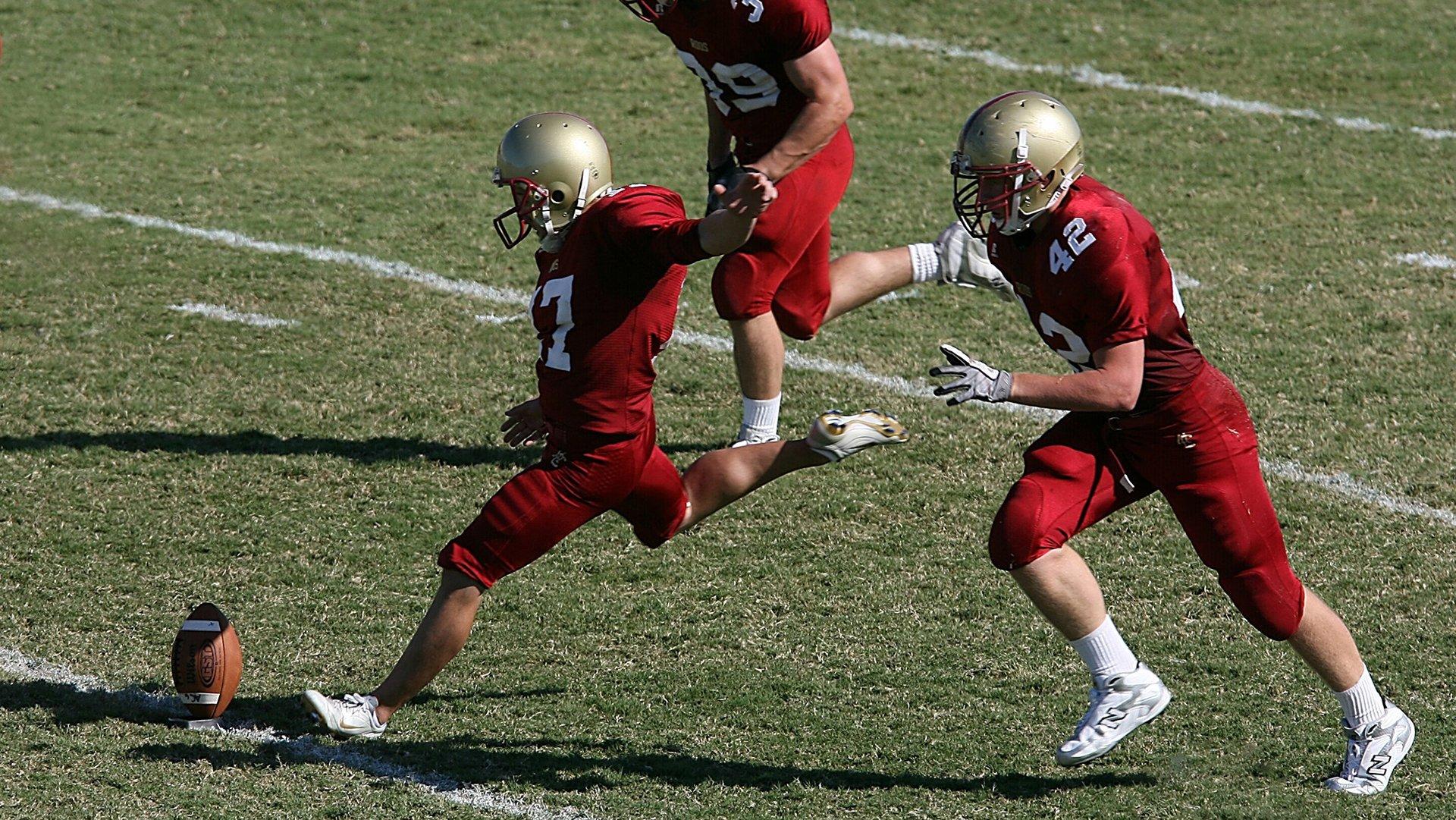 弗林蓬评选生涯最佳五人阵容,新生代闪耀,亚马尔、贝林厄姆、穆西亚拉强势入围