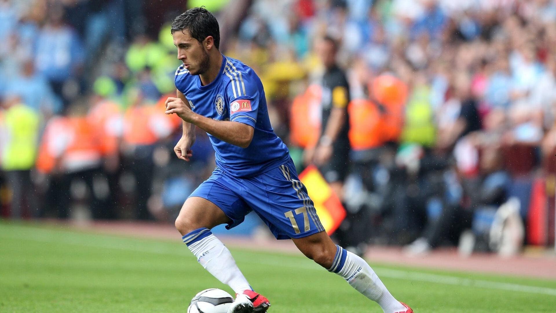 红牌骤现搅动战局，蓝月军团逆境破敌，那不勒斯主场饮恨